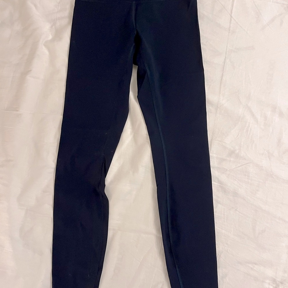 Lululemon navy Wunder Under Leggings